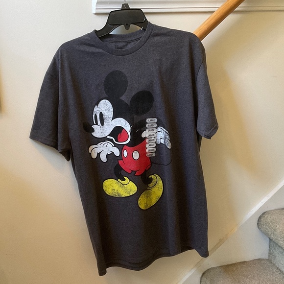 size L, bust 40” inches, can be unisex, Mickey scared, new condition - Picture 6 of 6
